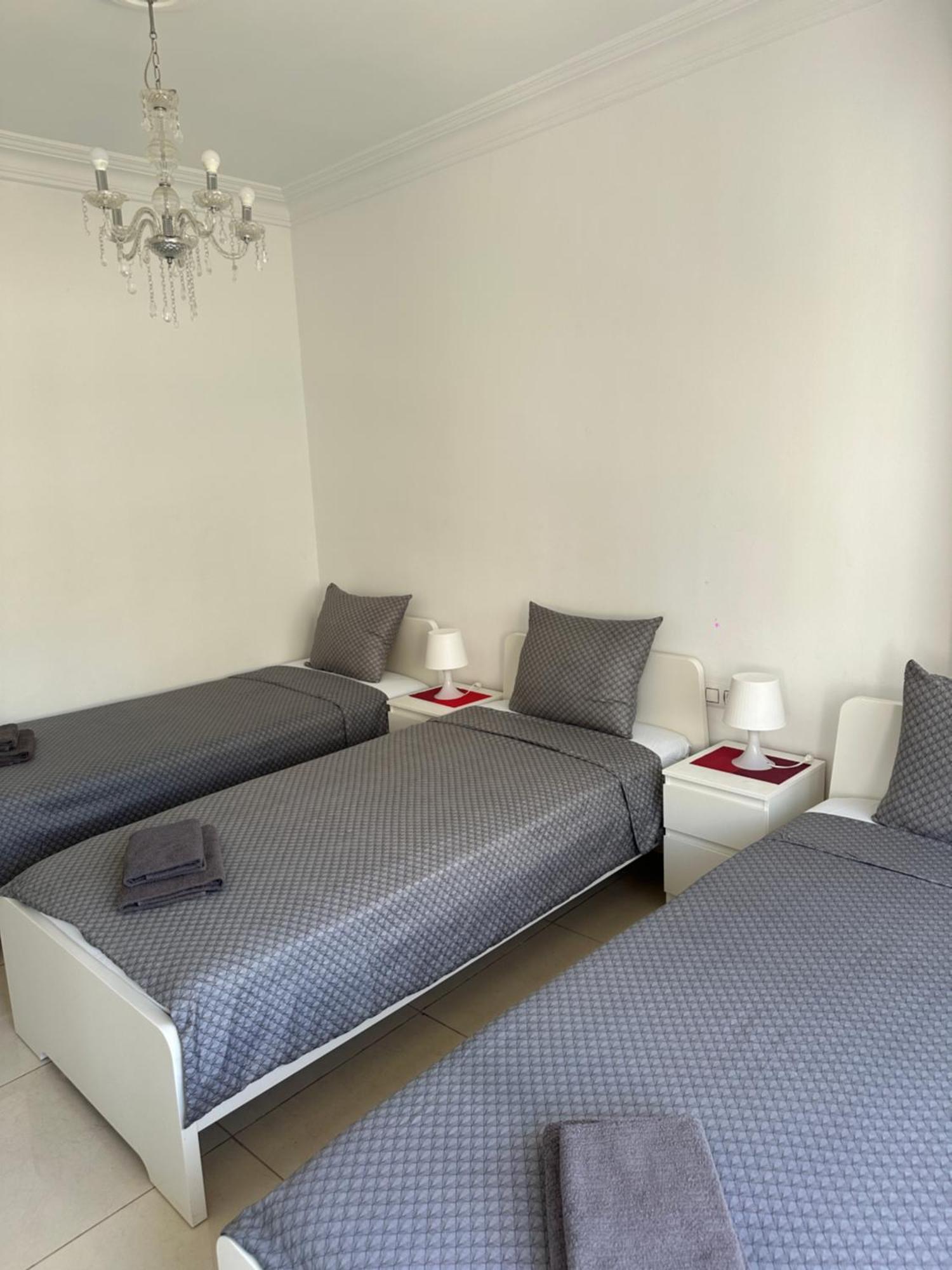 Modern And Bright 5 Bedroom Apartment Del Prado Gandia Exterior photo