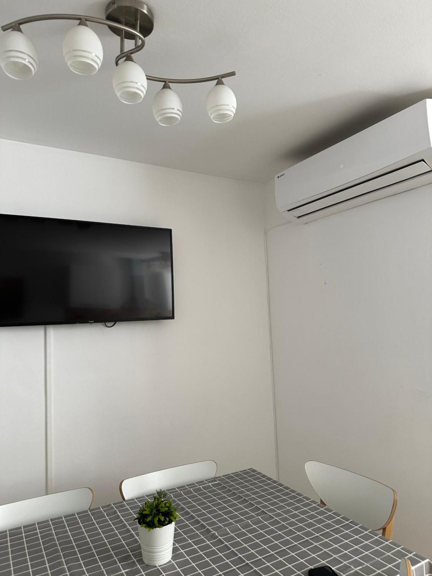 Modern And Bright 5 Bedroom Apartment Del Prado Gandia Exterior photo