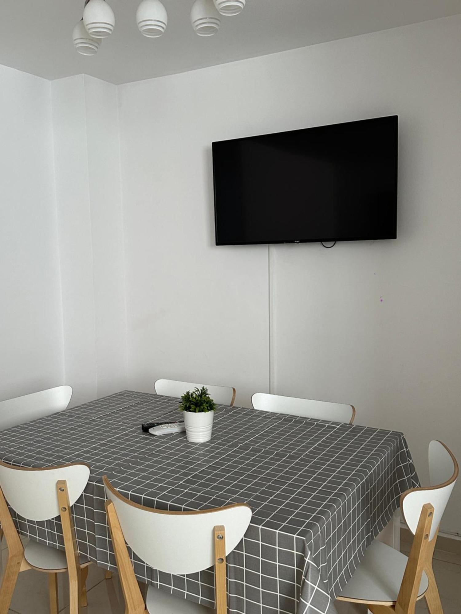 Modern And Bright 5 Bedroom Apartment Del Prado Gandia Exterior photo