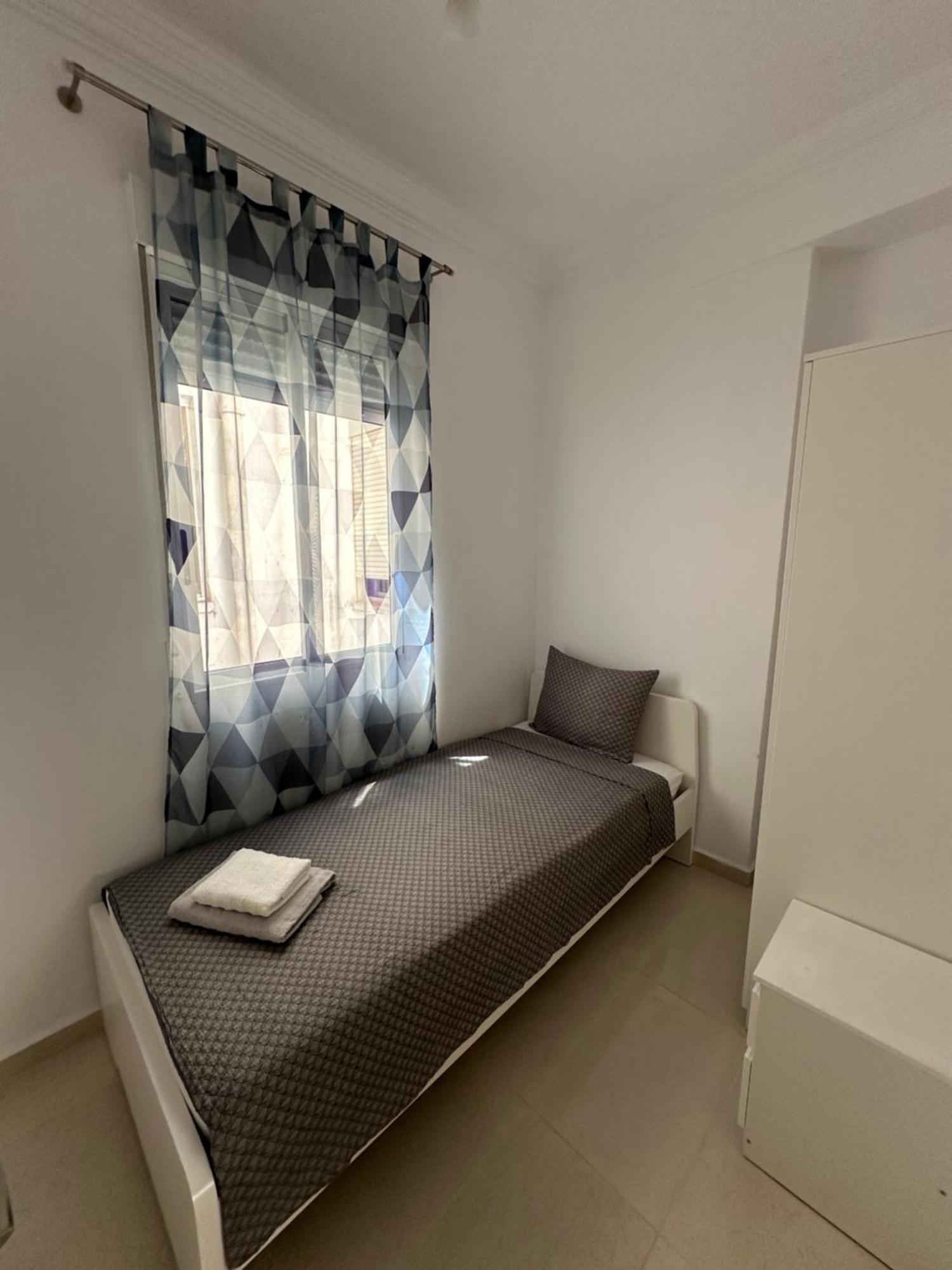 Modern And Bright 5 Bedroom Apartment Del Prado Gandia Exterior photo