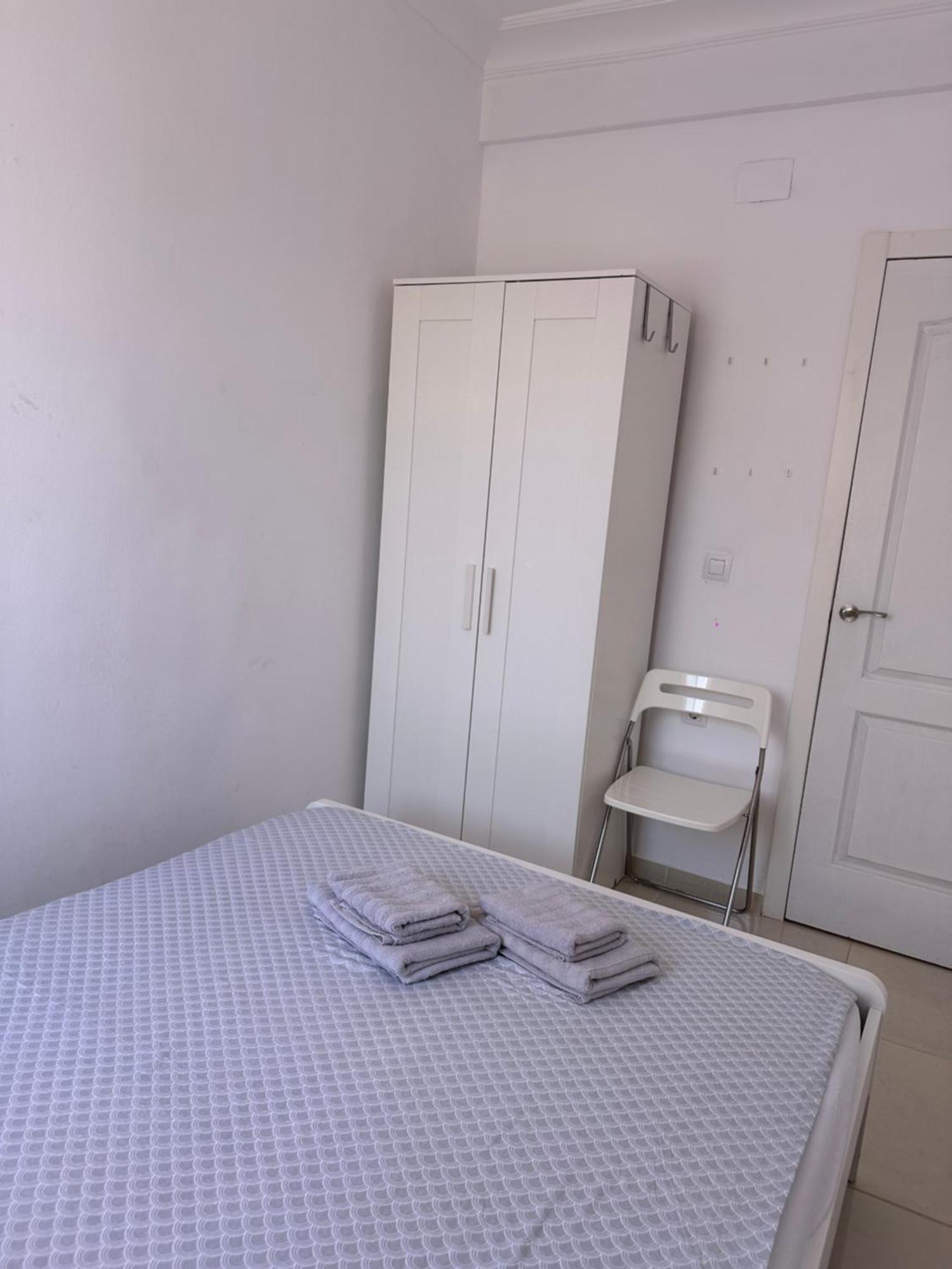 Modern And Bright 5 Bedroom Apartment Del Prado Gandia Exterior photo